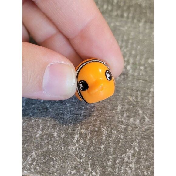 Moose Shopkins mini clownfish orange toy figure - Picture 2 of 4